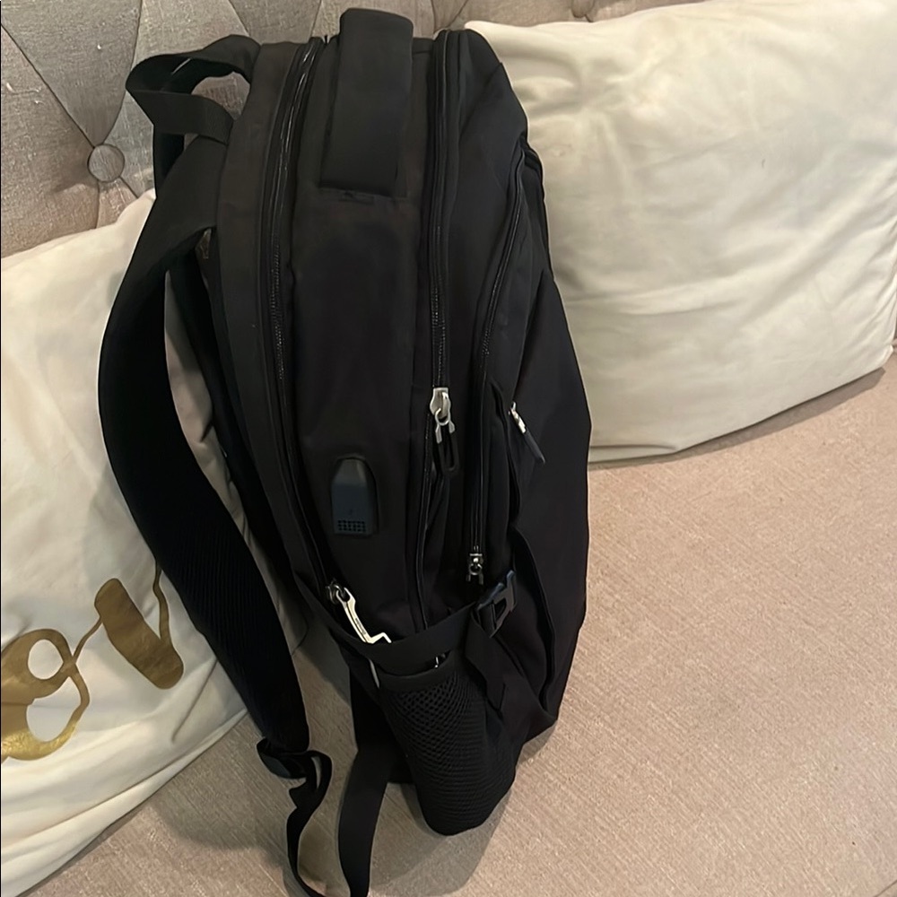 Stylish Black Backpack Euc Has Everything! - image 6